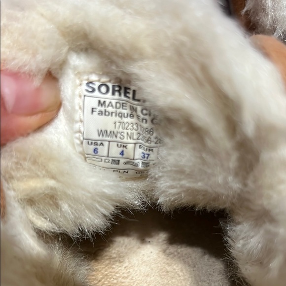Sorel Cozy Brown and Gray Fur-Lined slippers - Picture 3 of 6